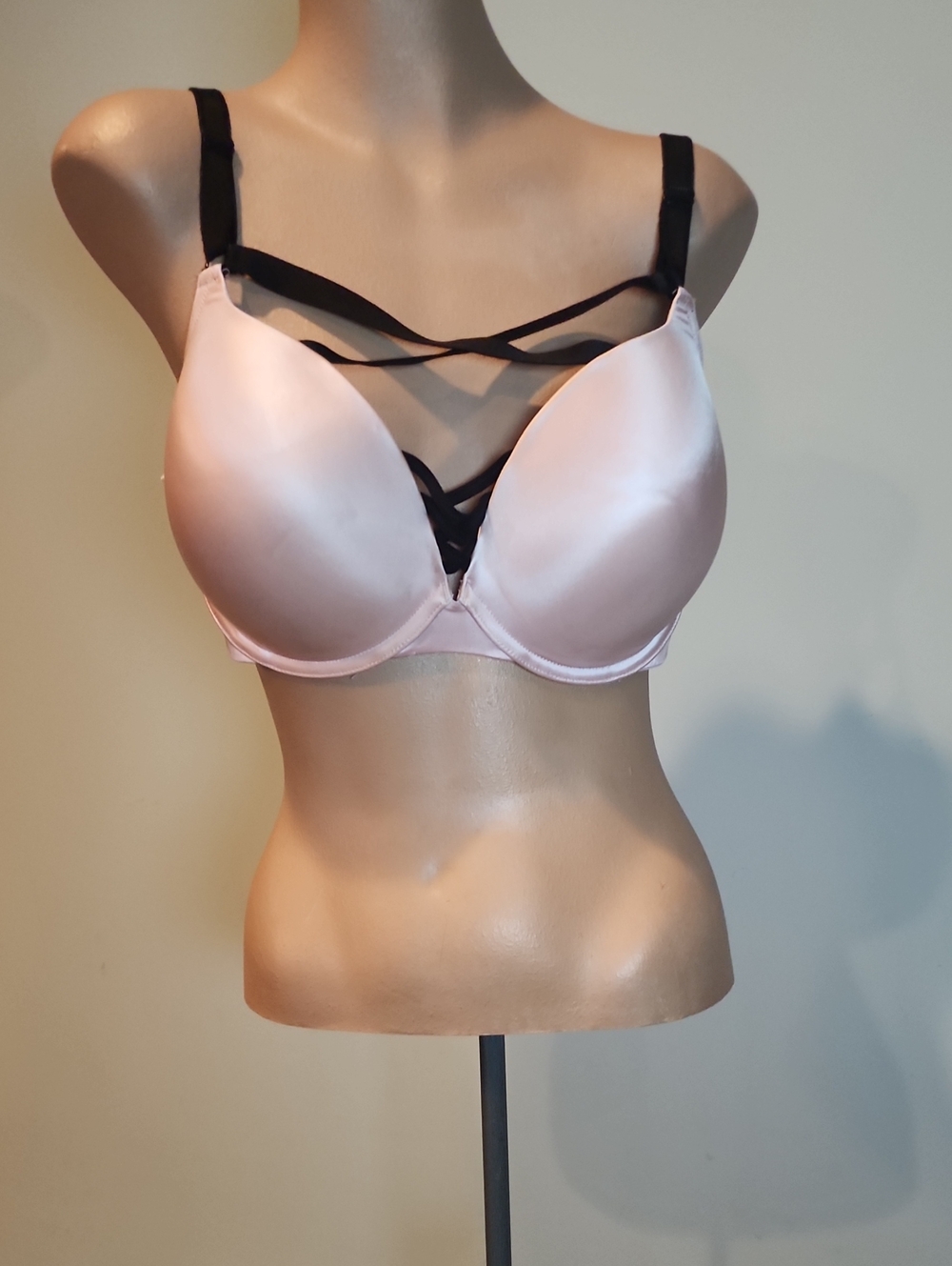 NWT Torrid XO Plunge Push Up Shine 360° Back Smoothing™ Bra Size 38 DDD